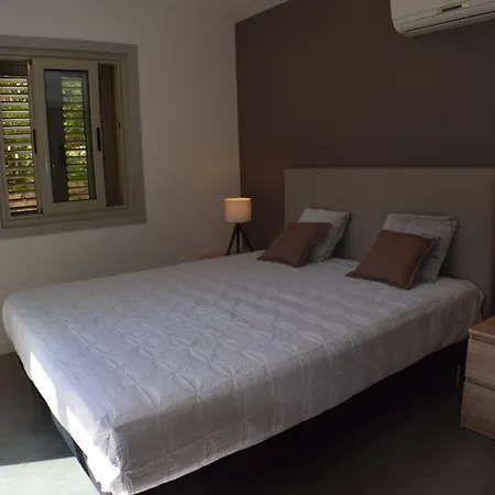 Superbe Rez-de-jardin De Macchia 2, Proche Des Plages De Santa Giulia Apartment