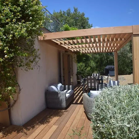 Superbe Rez-de-jardin De Macchia 2, Proche Des Plages De Santa Giulia * Porto-Vecchio (Corsica)